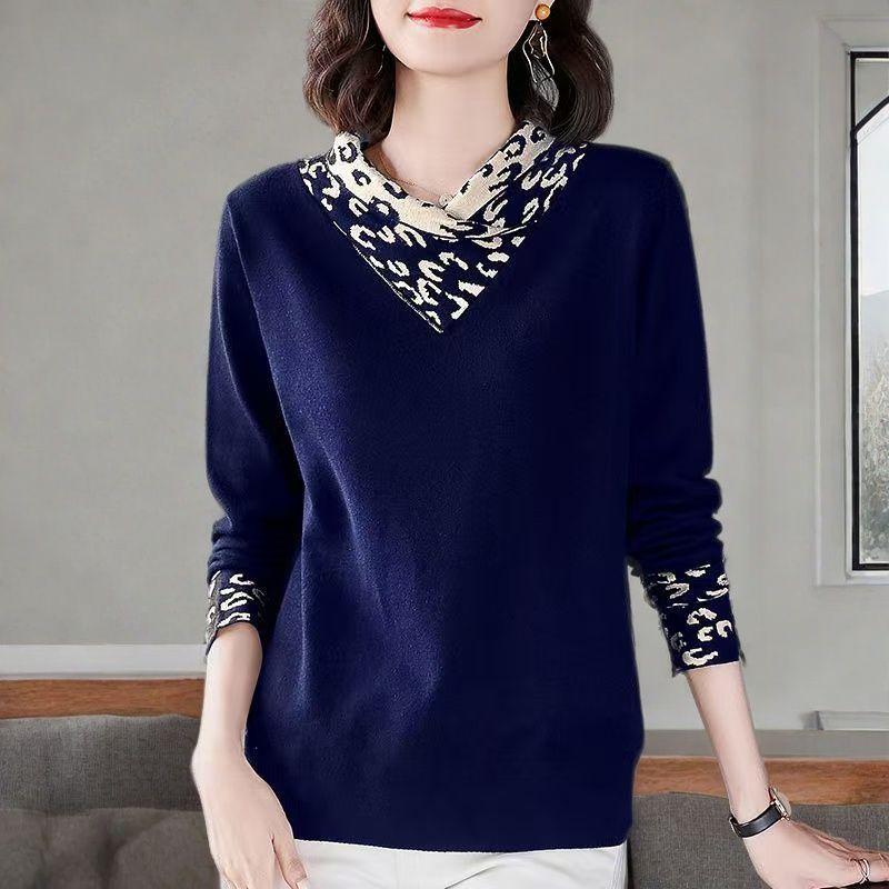 Autumn Winter Women's Velvet undershirt Bottoming Shirt Stitching V-neck Plus Size T-shirt Loose Warm Base Layer