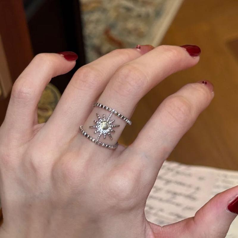 

Unique inlay diamonds shaped star rings for women exquisite and fashion hollow out exquisite wide ring adjustable trendy jewelry resizable