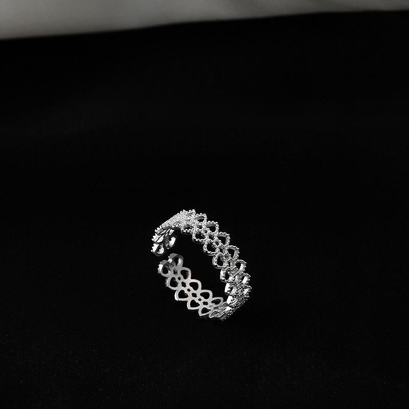 Lace Love Ring Female Niche Design High-end Temperament Exquisite Cold Wind Hollow Opening Adjustable Ring