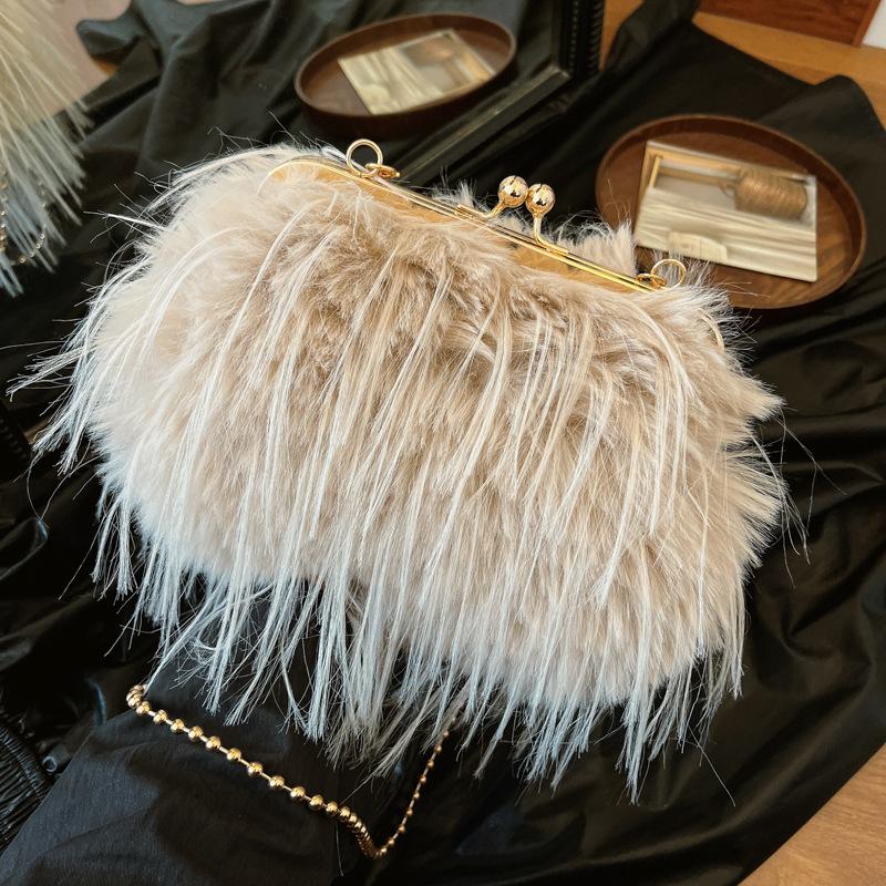 Women's Bag New Autumn and Winter Fashion Casual Wool Bag Messenger Bag Women's Plush Bag Handbag