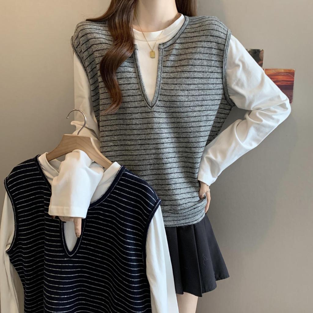 Women's Plus Size Two-Piece Effect Striped Long Sleeve T-Shirt – Age-Reducing, Versatile Design for Spring and Autumn