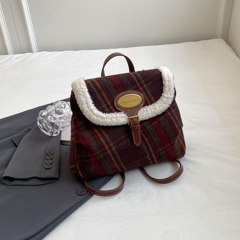 

Chic Korean Ins Girl Hand-held Plaid Bag 2023 New Winter Student Shoulder Bag Daily Wear Coffee Shoulder Strap