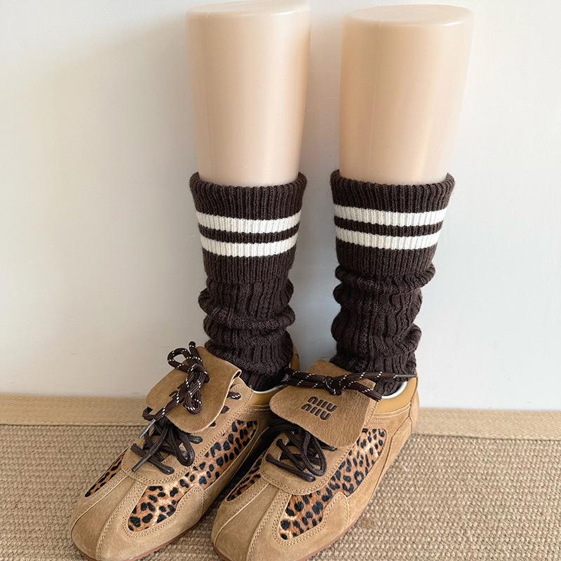 Women's Wool Mid-Calf Socks: Thickened Autumn/Winter Brown Slouch & Gray Stirrup Warmers