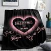 1 szt. Koc flanelowy z nadrukiem Blackpink, Wysokiej jakości, Na wszystkie pory roku, Wystrój domu, Ciepło i komfort, Idealny na prezenty świąteczne