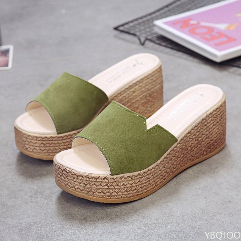 2026 Summer New Versatile Fashion Outerwear Slope Heel Cool Slippers Thick Bottom Casual Simple Comfortable Women's Slippers