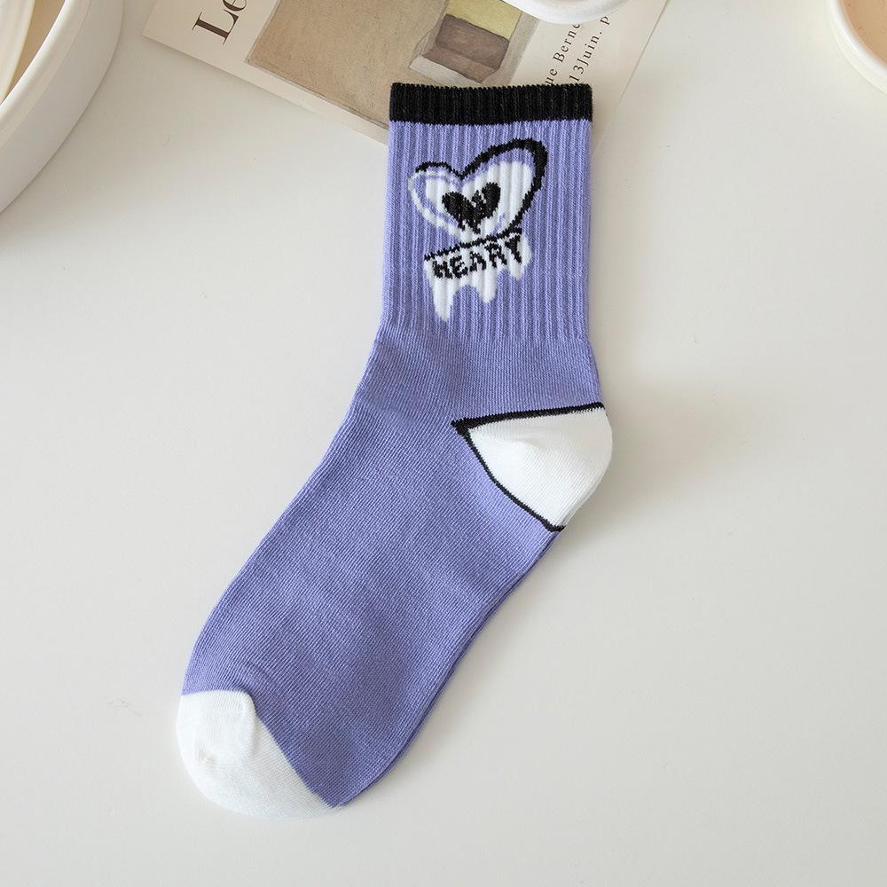 Women's Heart Letter Mid-Calf Socks - Fashionable for All Seasons