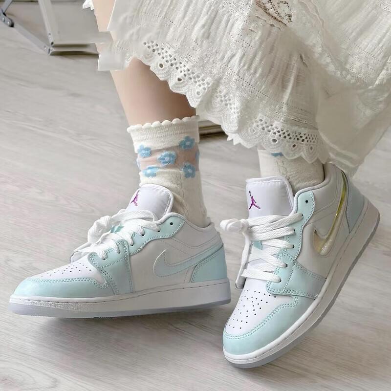 Air Jordan 1 Low SE 'Glacier Blue' GS HJ3481-491