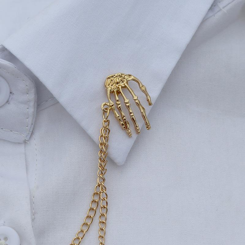 New Brooches Punk Skull Shirt Collar Pins Retro Fashion Men and Women Steampunk Charm Palm Universal Retro Chain Brooch