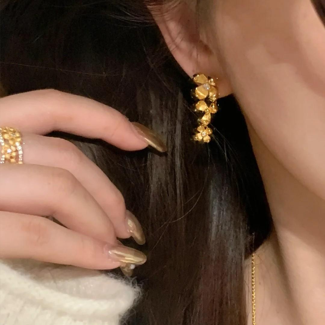 

Small Sweet Potato Niche Light Luxury Temperament High-Grade Osmanthus Bracelet Golden Wind Chain