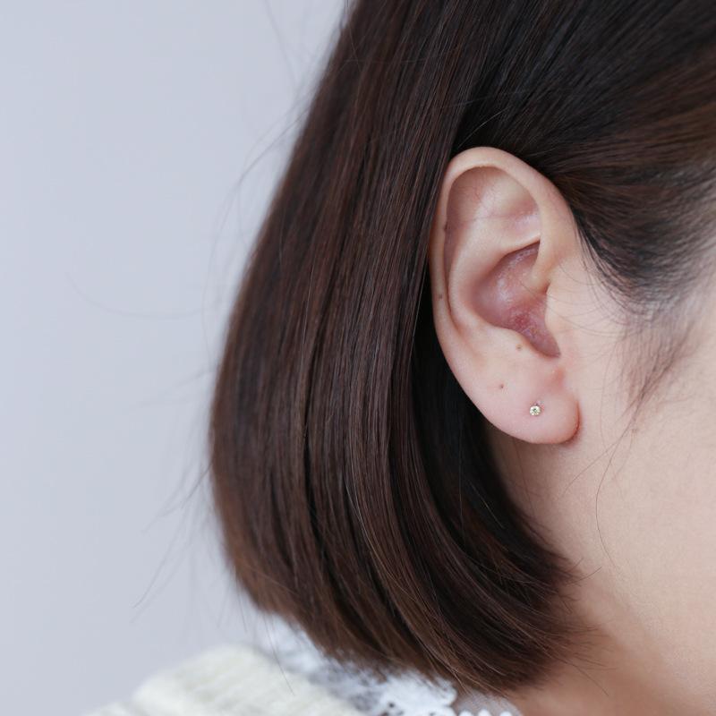 Mini Super Small Diamond Colored Earrings Japanese and Korean Men and Women Gentle Wind Nourishing Ear Piercing Earrings
