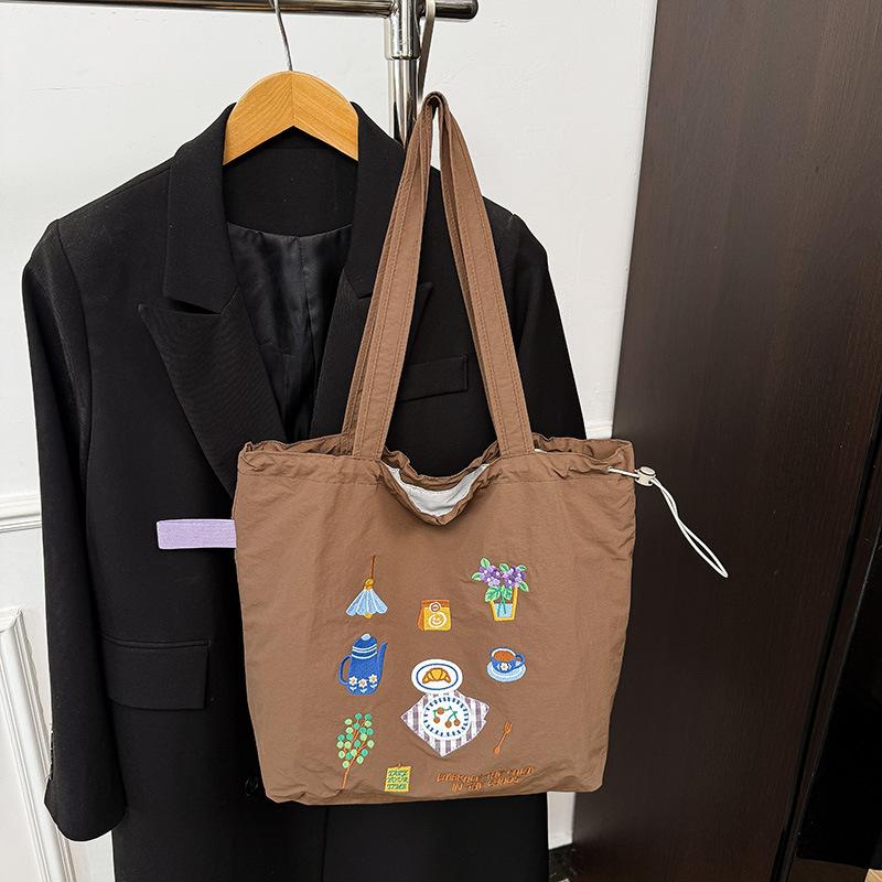 

Embroidery bag women s large-capacity new summer casual shoulder bag college student class tote bag