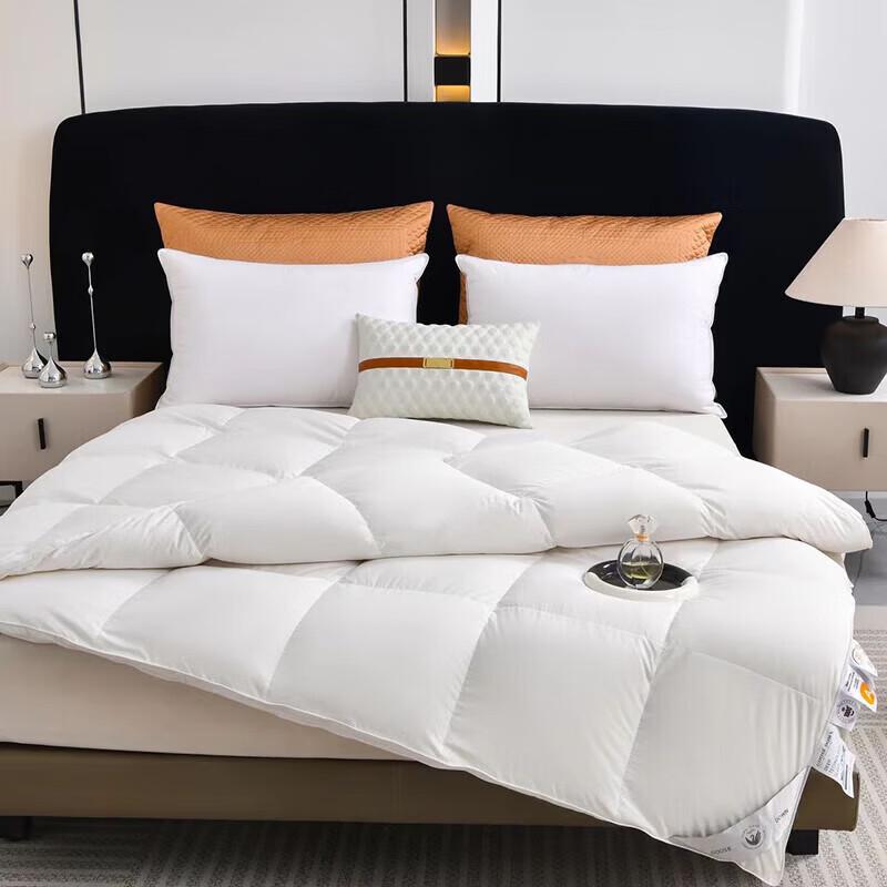 All-Season Polyester Fiber Quilt