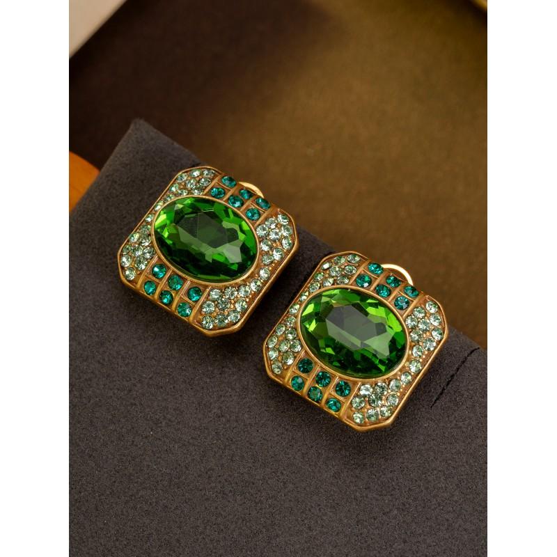 Vintage Emerald Studded Square Earrings With Royal Style Personality