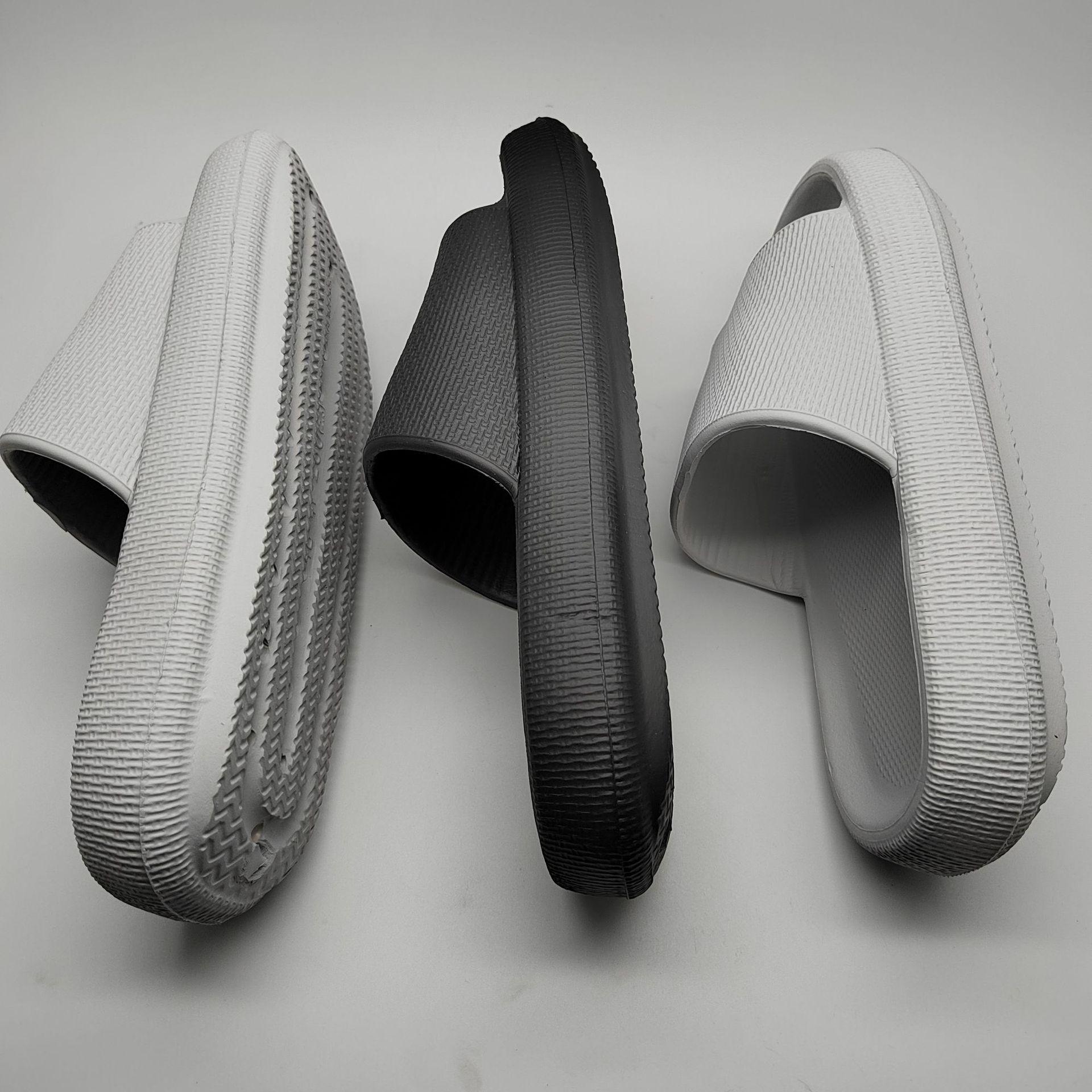 

Unisex Non-Slip Summer Bathroom Slippers with Thick Sole 39/40