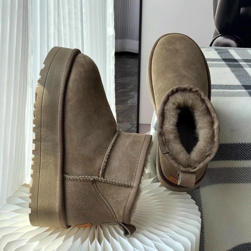 Star with the Same 2025 Autumn and Winter New Thick-soled Snow Boots Women's Fur Integrated Short Tube Winter Non-slip Thickened Hair
