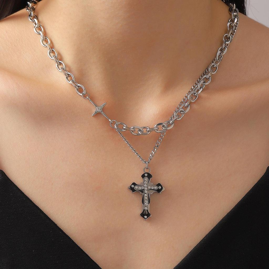 Punk Rivet Cross Clavicle Chain Choker Necklace for Men & Women