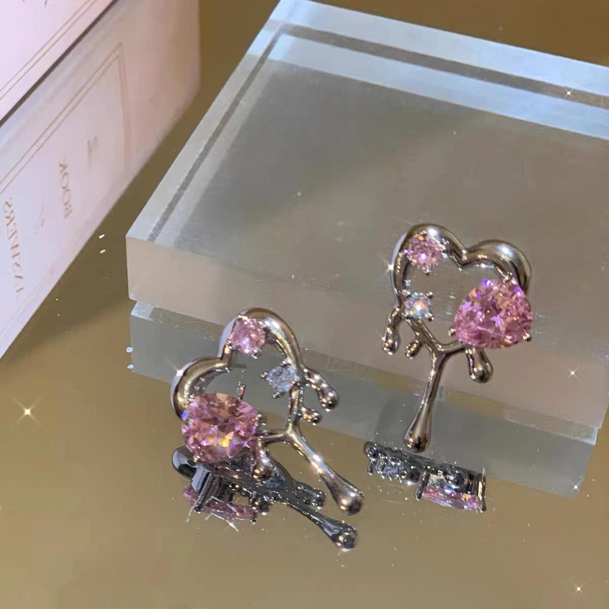 

Peach metal love water drop stud earrings pink zircon temperament sweet and cool hot girl earrings women s fashion versatile trendy earrings