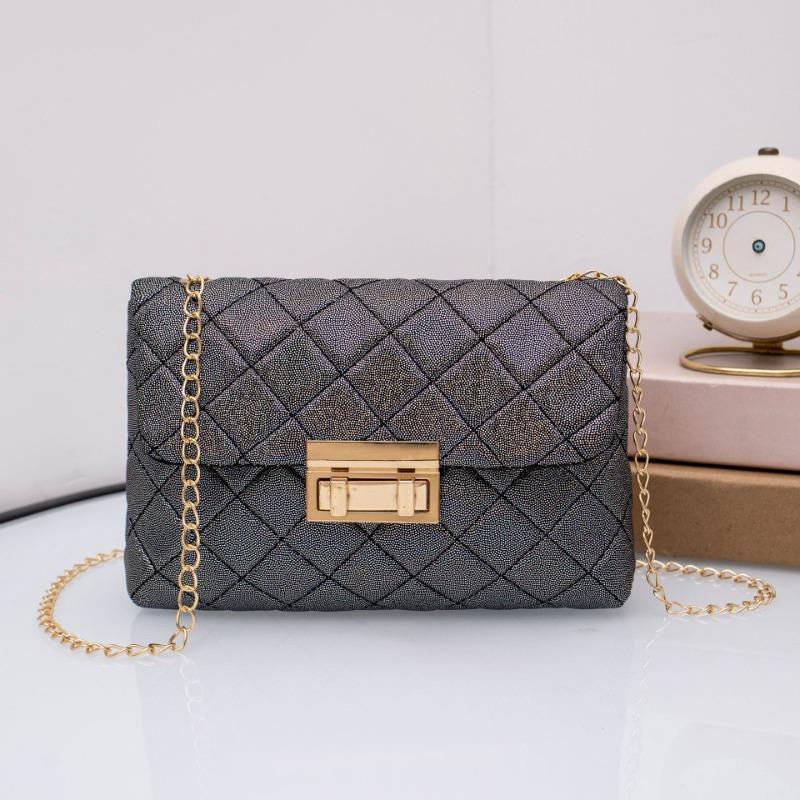 

Light luxury niche feeling fresh fashion versatile flash material women messenger bag ladies серый