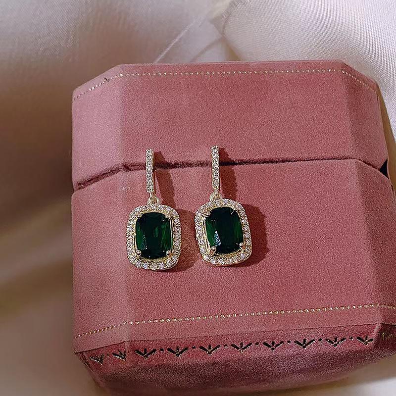 1Pair French Vintage Green Transparent Gem Simple Hanging Earring Jewelry Exquisite Drop Dangle Personality  Stud Earring