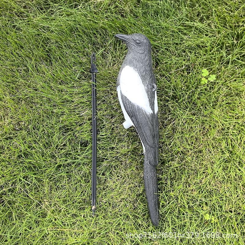 Creative Magpie Garden Decoration - Plastic Outdoor Decoy Model