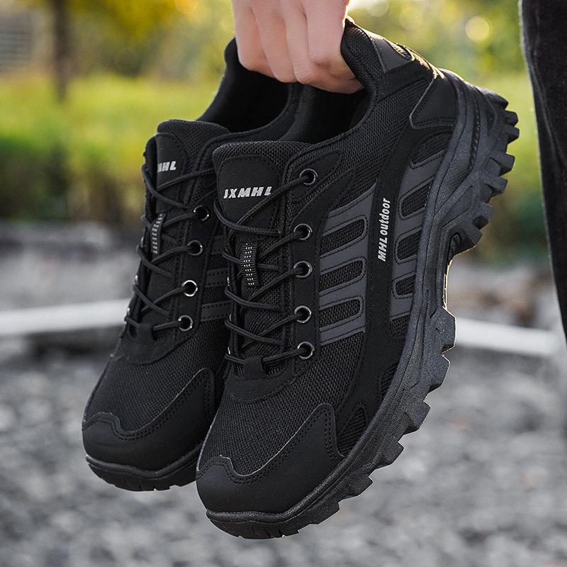 2026 Men's Breathable Mesh Low-Top Non-Slip Hiking Shoes - Large Size & Lightweight