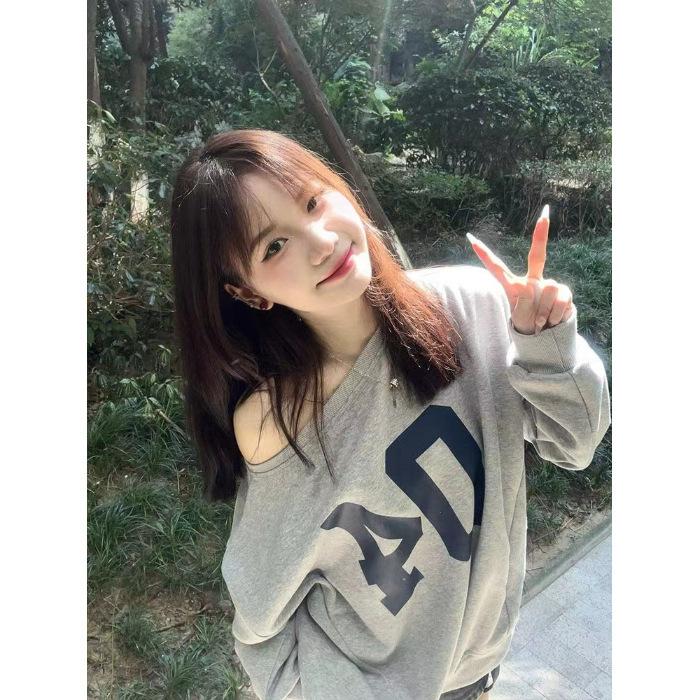 Spice girl slanted shoulder digital design sense long-sleeved sweater women's spring and autumn new pure desire loose off-shoulder top