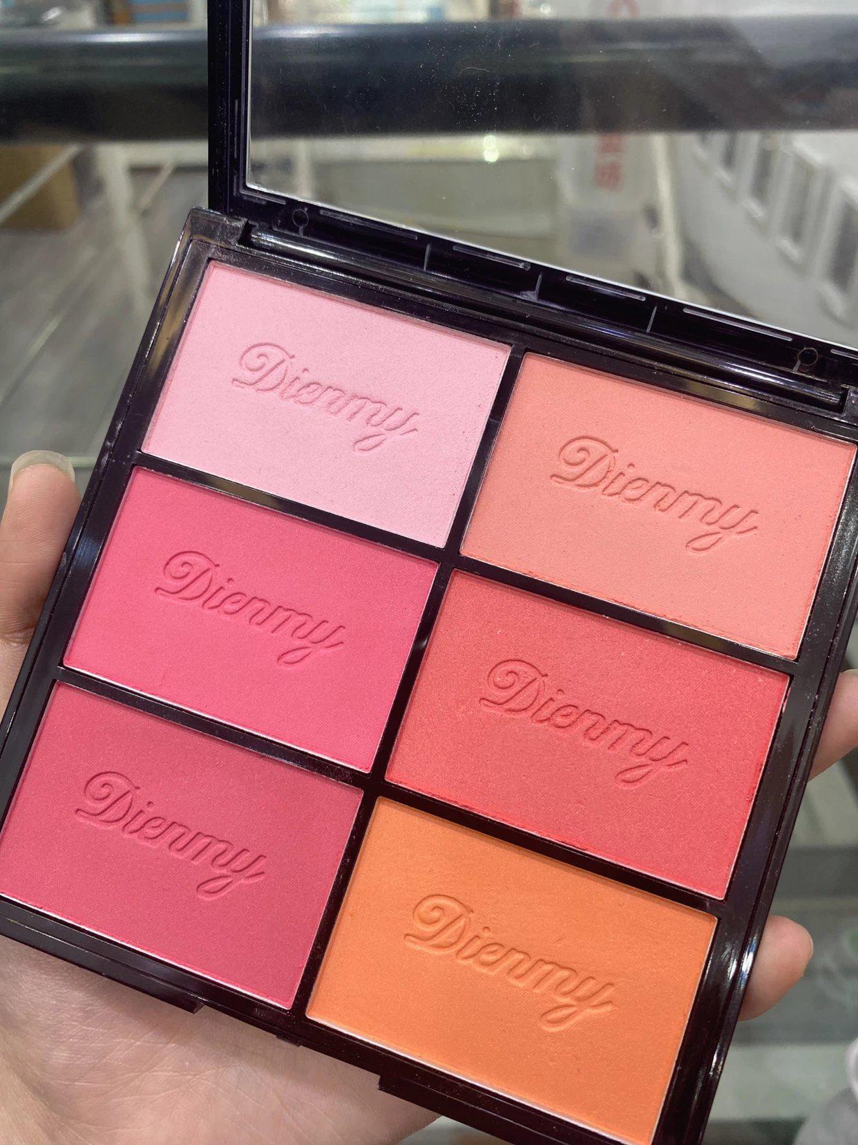 

Палітра рум ян Dai Yingmei з 6 кольорів: Абрикосовий, Рожевий, Помаранчевий - Для Професійних Візажистів рожевий/абрикосовий