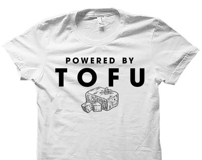 T-shirt Fan de Tofu. Cadeau Fan de Tofu. T-shirt Végan. T-shirt Végétarien. T-shirt Love Tofu. T-shirt Cadeau Végan. T-shirt Cadeau Végétarien. Amoureux du Tofu #OS5305