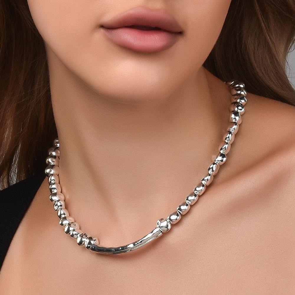 Geometric V Gold Necklace For Women With Minimalist Style Jewelry For Winter