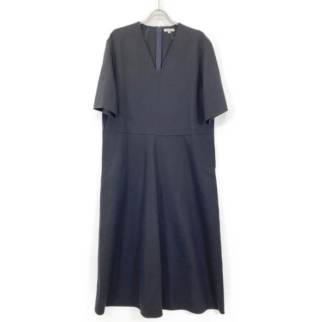 BLAMINK Black wool V-neck long dress dress 38 blackUsed