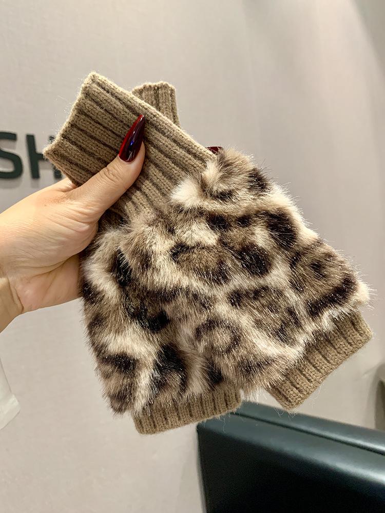 Modische Strickhandschuhe, warme Handschuhe für die Saison, Damenhandschuhe mit niedlichem Leopardenmuster, fingerlose Handgelenkhandschuhe