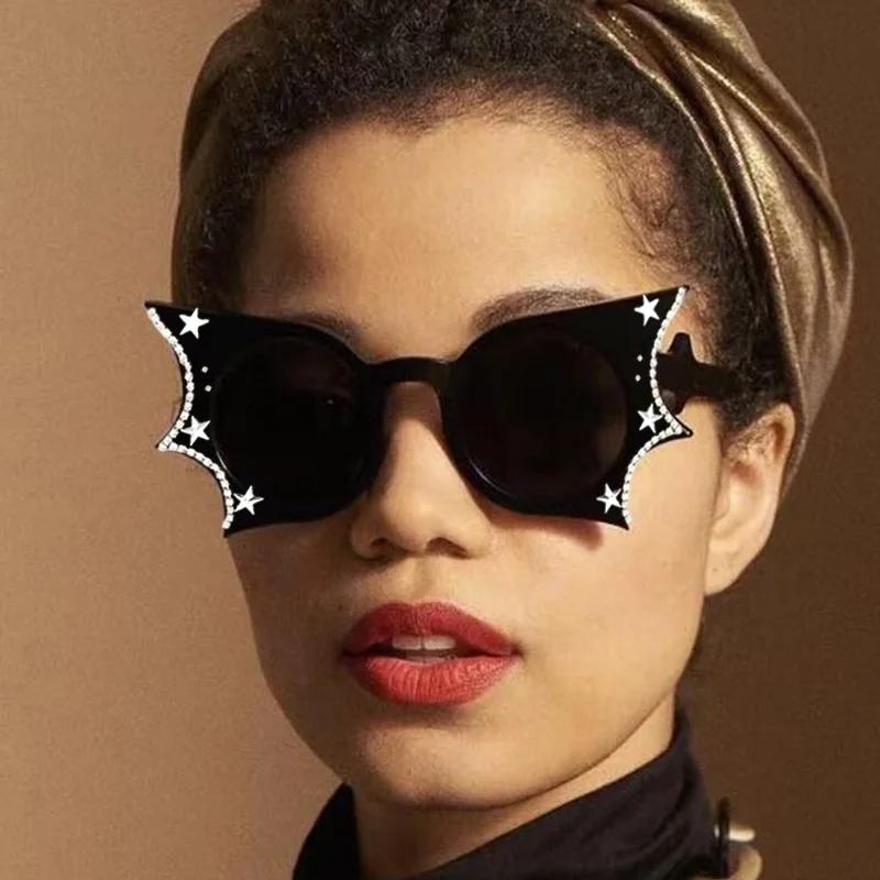 Fashion Vintage Diamond Bat Sunglasses Women For Men Sun Glasses Punk Star Luxury Brand Designer Halloween Party Shades UV400