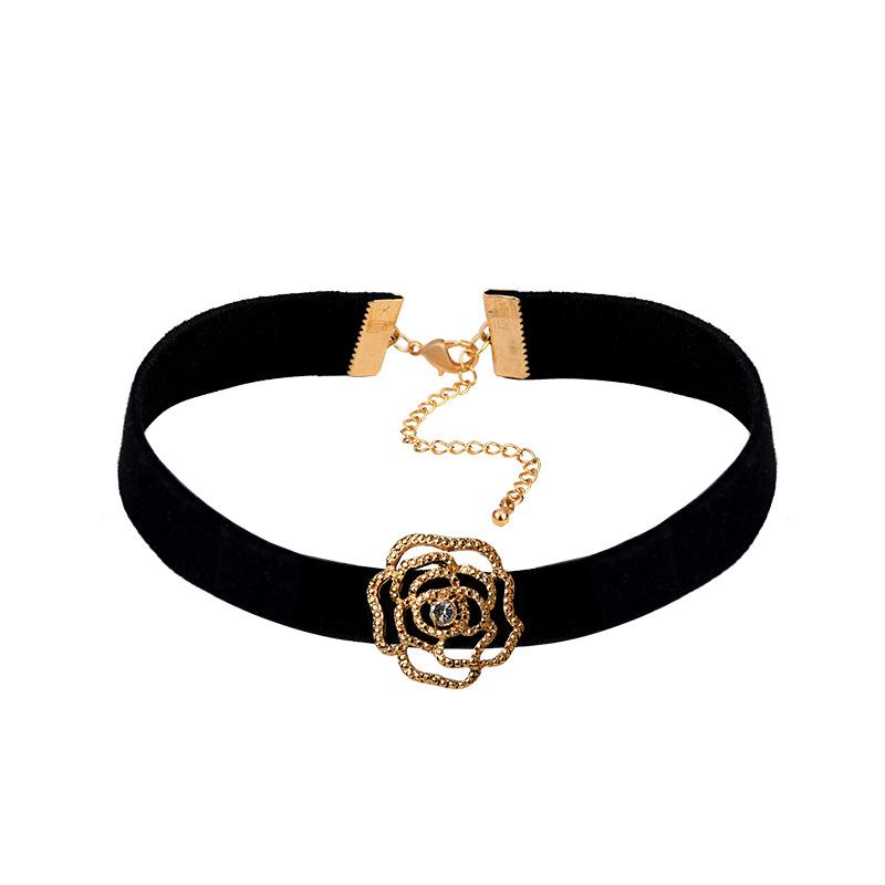 

Gold Unique Rose Flower Necklace For Women Fashionable Choker With Soft Leather And Beautiful Floral Charm Rose Gold Neck