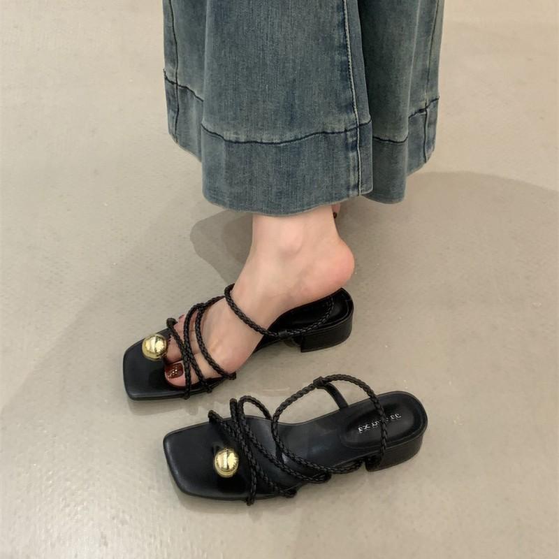 French style is beautiful, golden toe sandals women's summer new models are not tired, low heels, thin straps, fairy Roman shoes