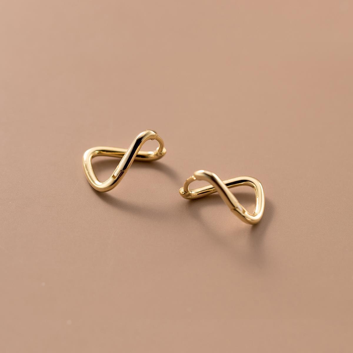 Women s Geometric Mobius Twist Hip Hop Earrings