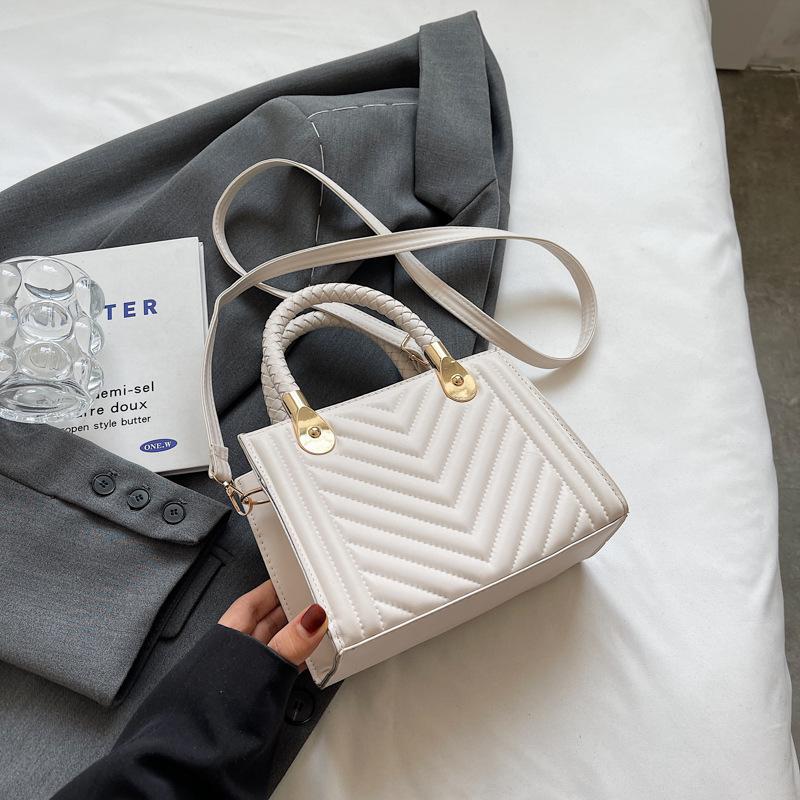 

Stylish and simple small square bag, summer new niche trend handbag, fashion shoulder bag, casual messenger bag грязно-белый