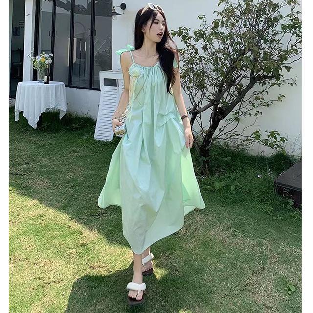 2026 Women's High-End French Sling Summer Dress: Elegant Petite Fairy Beach Vacation Long Dress