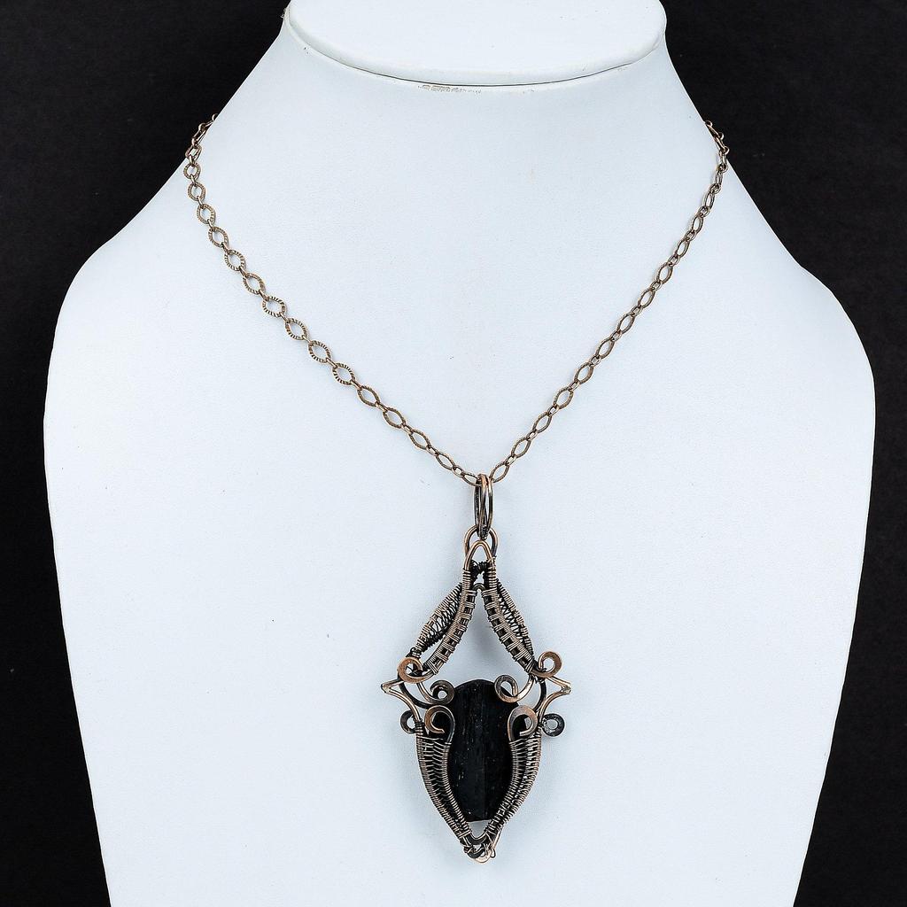 Schwarzer Turmalin Rohanhänger Kupferdraht gewickelter Anhänger Handgefertigter Kupferschmuck Stilvoller Anhänger Drahtwicklung Edelsteinschmuck Geschenk für Sie