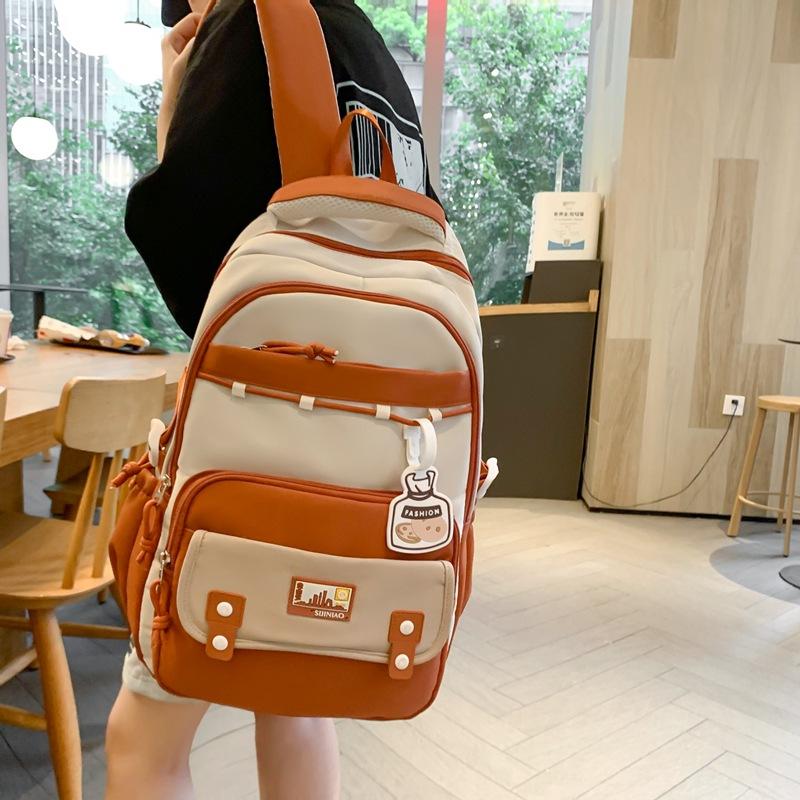 

New Female Large Capacity Junior High School Students Schoolbag College Students Leisure Travel Backpack