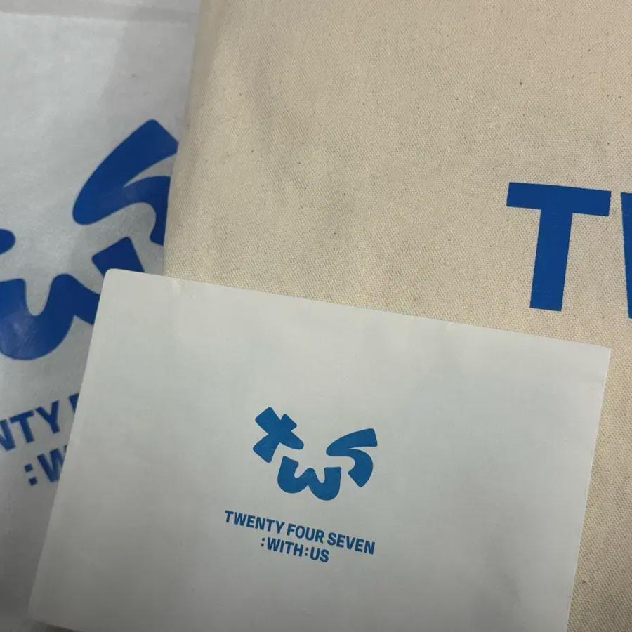 

Tours Yeokjogong Cushion