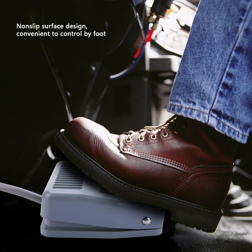 TFS-201 Foot Pedal Switch AC 250V 10A 1NO 1NC Foot Switch Nonslip Plastic SPDT Pedal Switch Controller For CNC Industrial