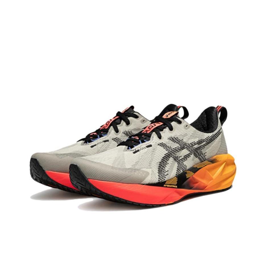 Asics Sneakers da uomo Novablast 5 CP Serie Dawn Till Dusk Grigio Quercia Chiaro Nero 1011C175-200