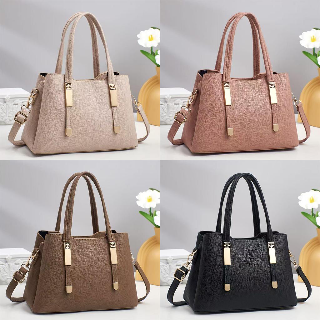 Womens Vintage Style Pu Motorcycle Bag With Zipper Closure For Day Use