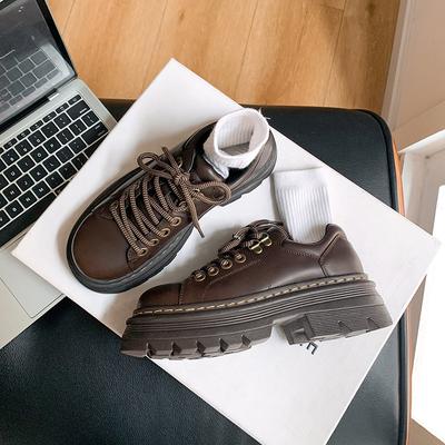 Höhenvergrößernde Schnür-Britisches Stil Kleine Lederschuhe Damen Samt Einzelne Schuhe Braun College-Stil Plateau Damenschuhe