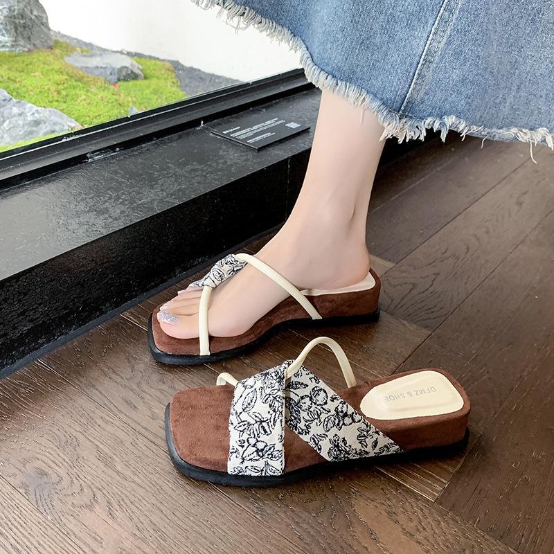

Slope heel one-word slippers for women s summer wear, new design sense, niche with skirt, thick-bottomed cool slippers for women 35