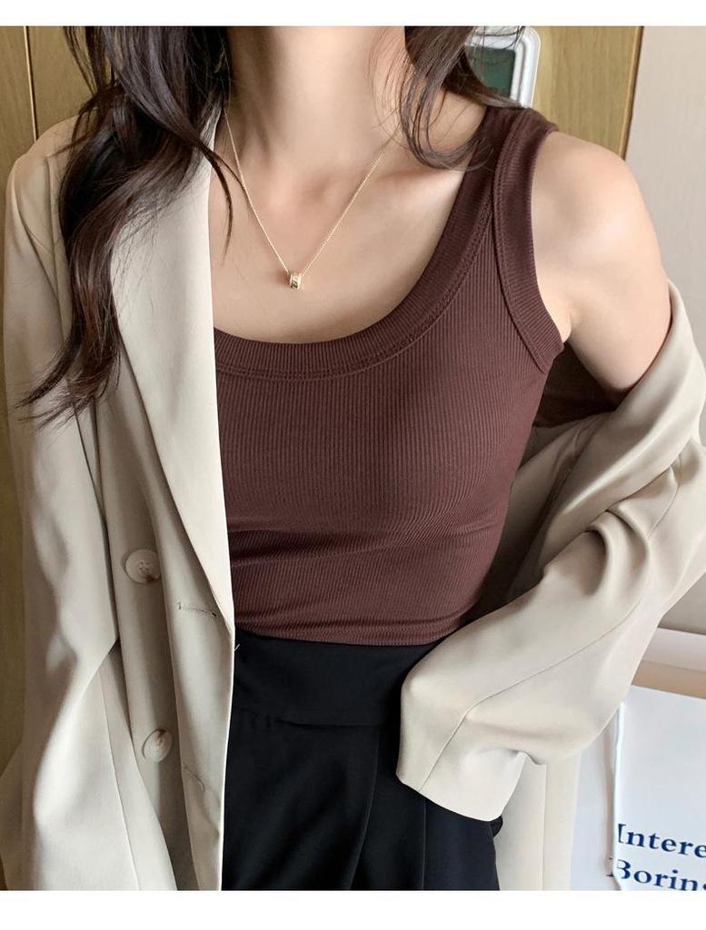 H523 Slim Fit Sleeveless Camisole for Women – Versatile Summer Vest, Ideal for Both Inner and Outer Wear, Provides Side Breast Coverage.