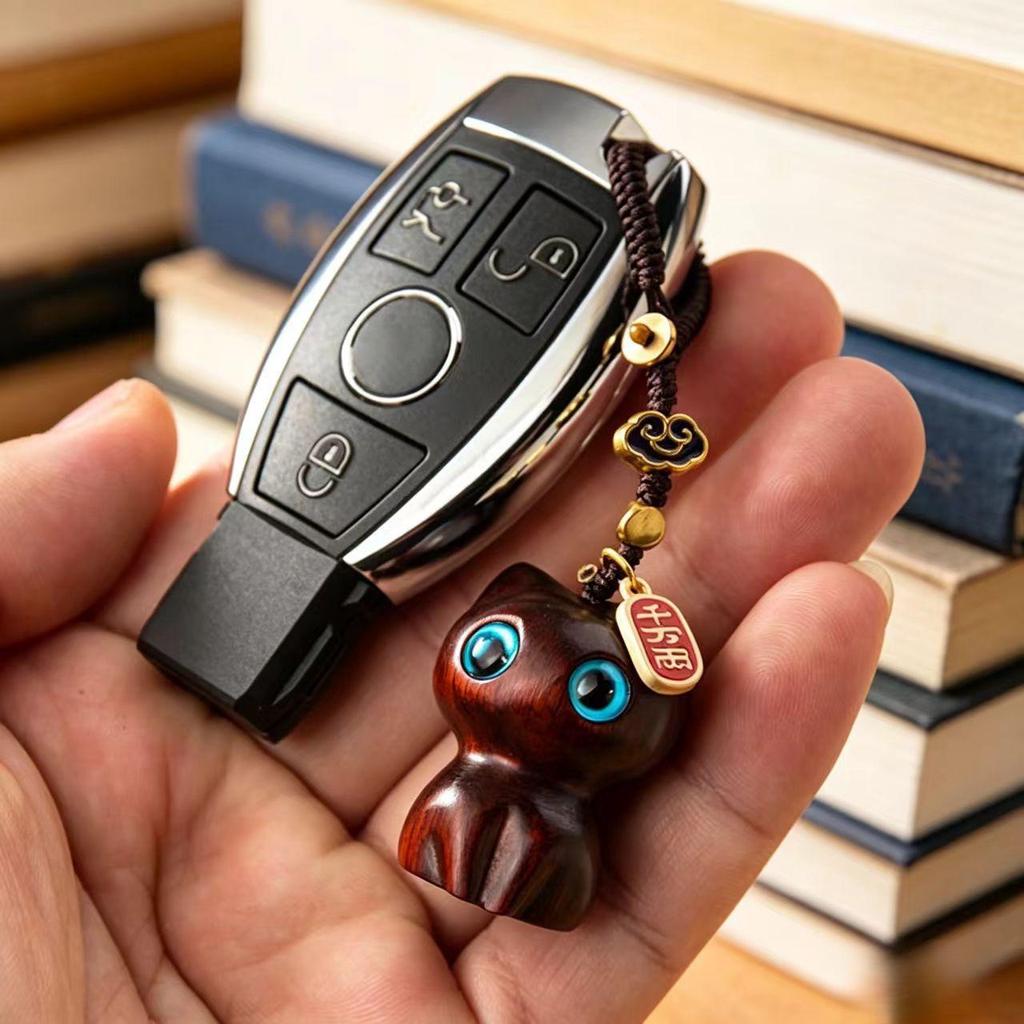 Sandalwood Cat Keychain Pendant - Cute USB Lanyard & Car/Backpack Ornament for Men and Women