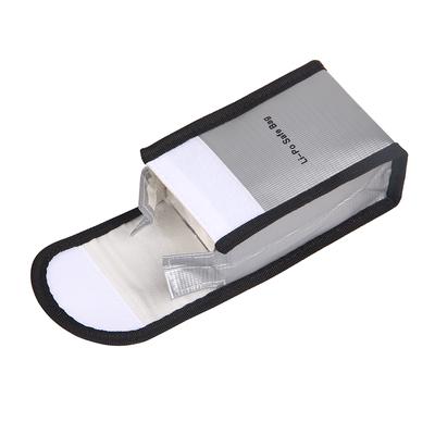 Accessori elettronici – Contenitori e custodie per batterie