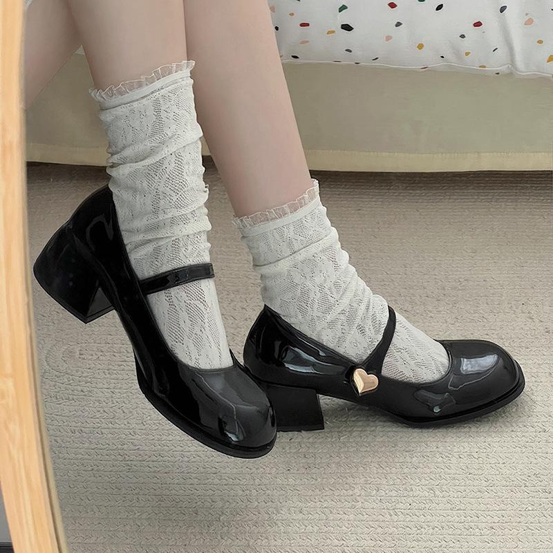 French casual red simple thick heel small leather shoes women's new spring and autumn retro skirt Mary Jane  shoes