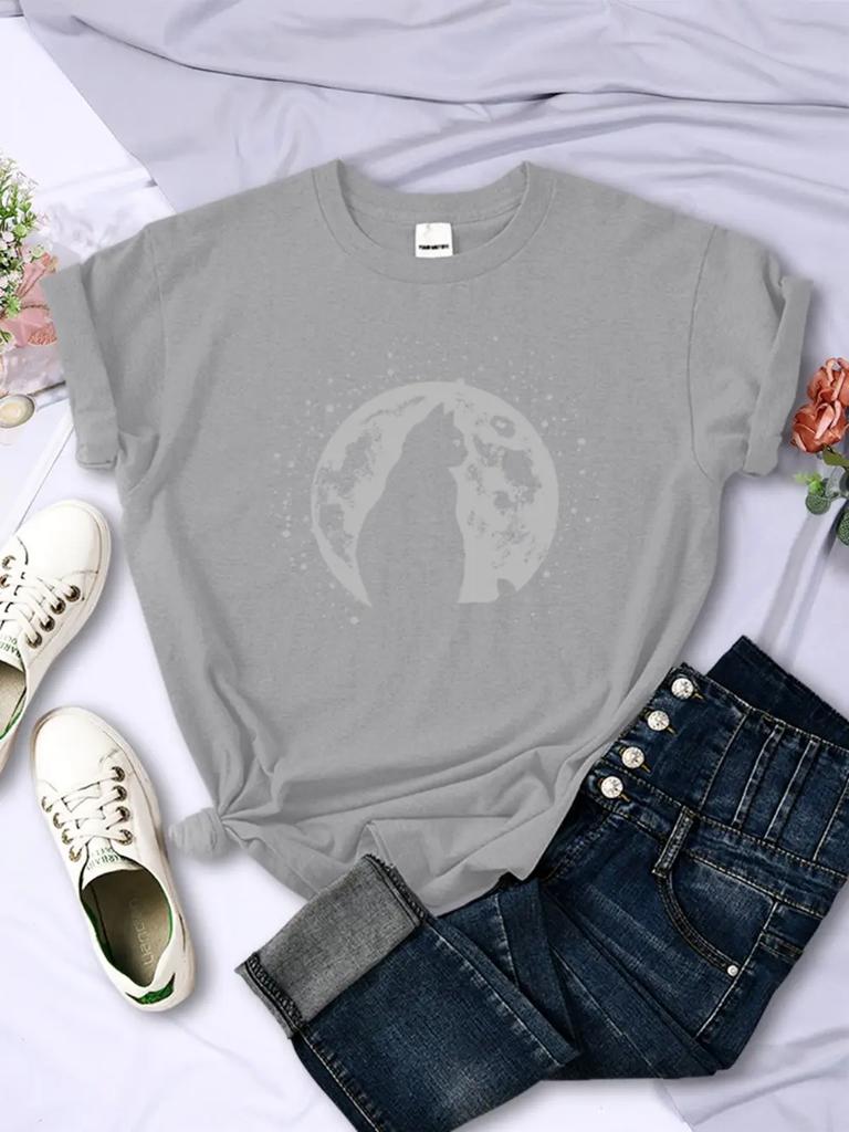 Casual Womens TShirts Moon And Cat Silhouettes Prints Short Sleeve Soft ONeck Comfortable Tops Summer Cartoons FeUnisex Clothes
